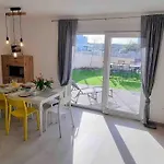 Gemuetliches Mit Whirlpool & Dachterrasse Vakantiehuis Privlaka (Zadar)