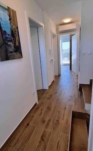 Gemuetliches Mit Whirlpool & Dachterrasse Tatil Evi *
