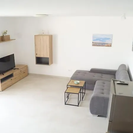 Gemuetliches Mit Whirlpool & Dachterrasse Holiday home Privlaka (Zadar)