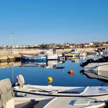 Gemuetliches Mit Whirlpool & Dachterrasse Privlaka (Zadar)