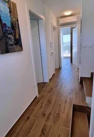 Gemuetliches Mit Whirlpool & Dachterrasse 別荘 *