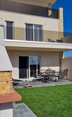 Gemuetliches Mit Whirlpool & Dachterrasse 度假居